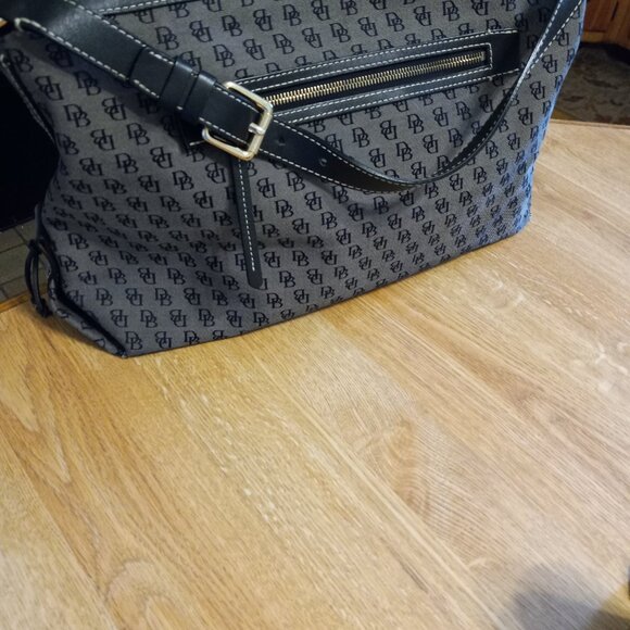DOONEY & BOURKE SIGNATURE MONOGRAM CANVAS & LEATHER SHOULDER HOBO BAG HANDBAG - Picture 4 of 15